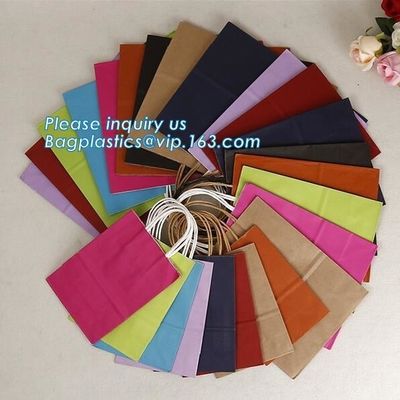 갈색인 크라프트지 캐리어는 포장 봉지에게 휘어진 핸들을 주며, 검은 로고 프린팅, 바게아세 팩으로 우아한 종이 캐리어 백